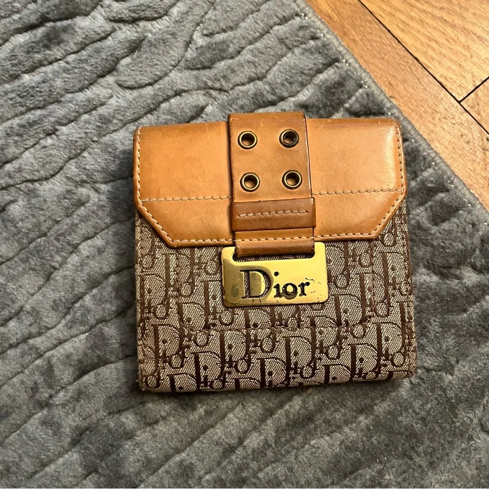 Vintage Dior Tank Trotter Logo Plate Bifold Wallet